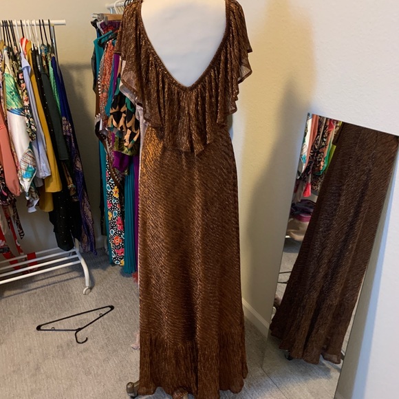 Custom made dress - Picture 4 of 4